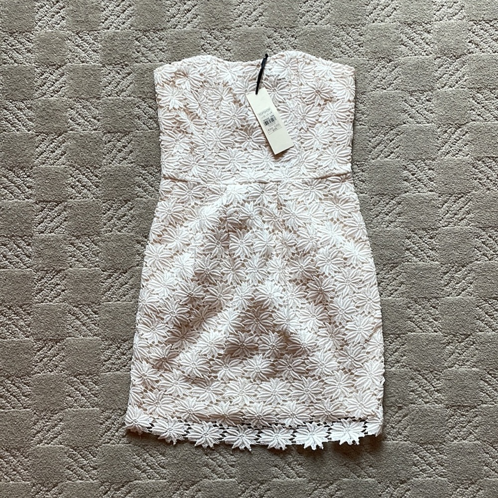 London based Topshop.com dress. An exclusive collection of luxery designs
